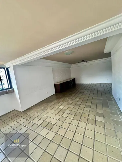 Apartamento com 3 quartos à venda, 167m2 em Ponta Verde, Maceio - AL - imagem 3 Foto 3 de Apartamento com 3 quartos à venda, 167m2 em Ponta Verde, Maceio - AL