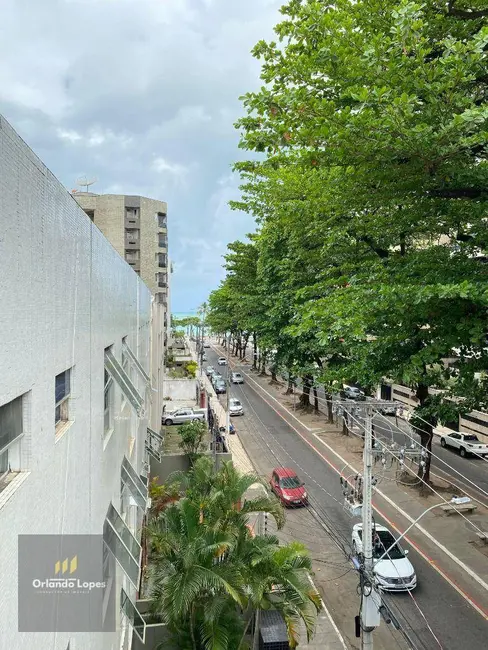 Apartamento com 3 quartos à venda, 122m2 em Ponta Verde, Maceio - AL - imagem 3 Foto 3 de Apartamento com 3 quartos à venda, 122m2 em Ponta Verde, Maceio - AL