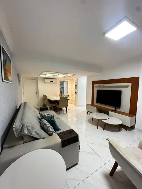 Apartamento com 3 quartos à venda, 103m2 em Ponta Verde, Maceio - AL - imagem 8 Foto 8 de Apartamento com 3 quartos à venda, 103m2 em Ponta Verde, Maceio - AL
