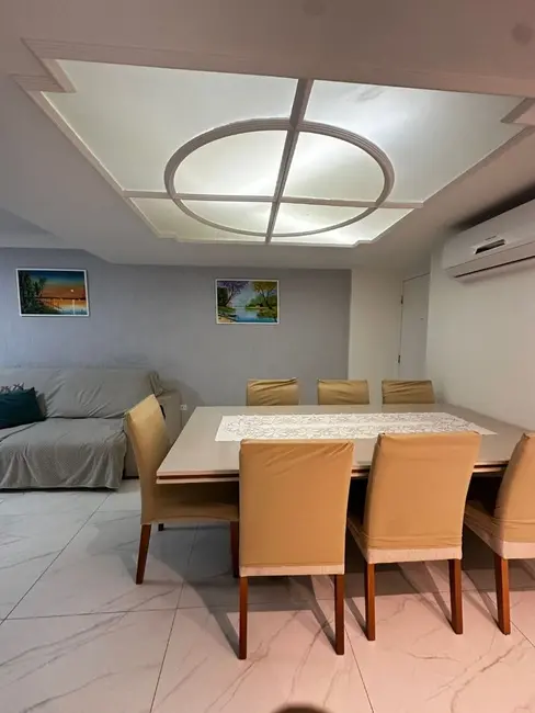 Apartamento com 3 quartos à venda, 103m2 em Ponta Verde, Maceio - AL - imagem 2 Foto 2 de Apartamento com 3 quartos à venda, 103m2 em Ponta Verde, Maceio - AL