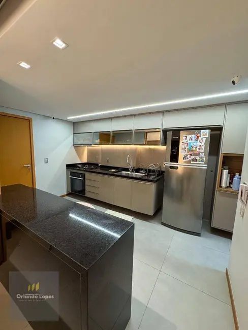 Apartamento com 3 quartos à venda, 108m2 em Ponta Verde, Maceio - AL - imagem 4 Foto 4 de Apartamento com 3 quartos à venda, 108m2 em Ponta Verde, Maceio - AL