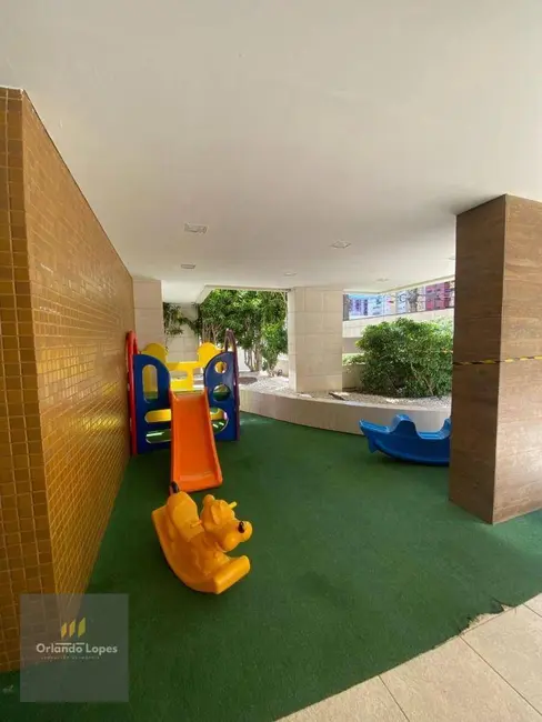 Apartamento com 4 quartos à venda, 170m2 em Ponta Verde, Maceio - AL - imagem 2 Foto 2 de Apartamento com 4 quartos à venda, 170m2 em Ponta Verde, Maceio - AL