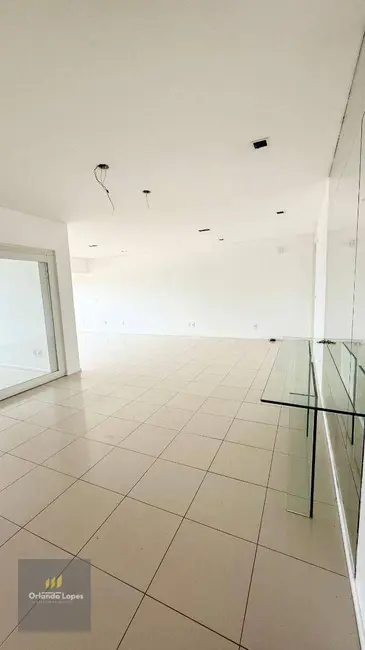 Apartamento com 3 quartos à venda, 187m2 em Pajuçara, Maceio - AL - imagem 9 Foto 9 de Apartamento com 3 quartos à venda, 187m2 em Pajuçara, Maceio - AL