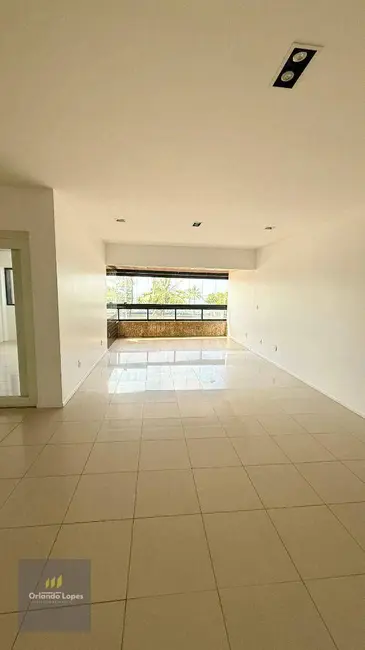 Apartamento com 3 quartos à venda, 187m2 em Pajuçara, Maceio - AL - imagem 3 Foto 3 de Apartamento com 3 quartos à venda, 187m2 em Pajuçara, Maceio - AL