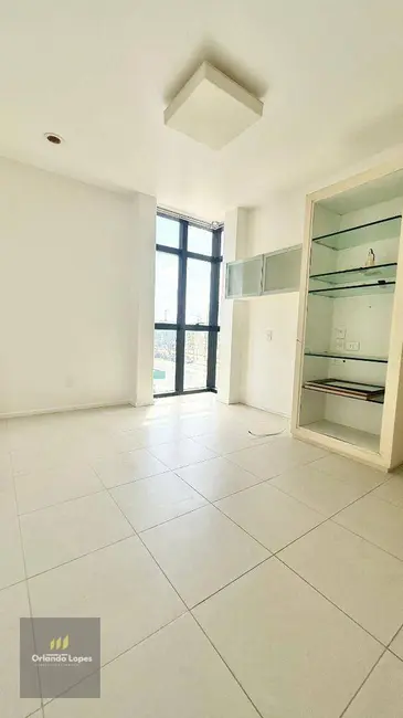 Apartamento com 3 quartos à venda, 187m2 em Pajuçara, Maceio - AL - imagem 8 Foto 8 de Apartamento com 3 quartos à venda, 187m2 em Pajuçara, Maceio - AL