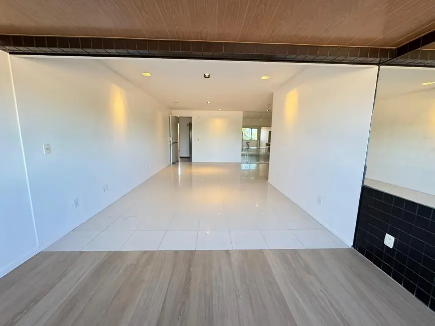 Foto 8 de Apartamento com 3 quartos à venda, 187m2 em Pajuçara, Maceio - AL
