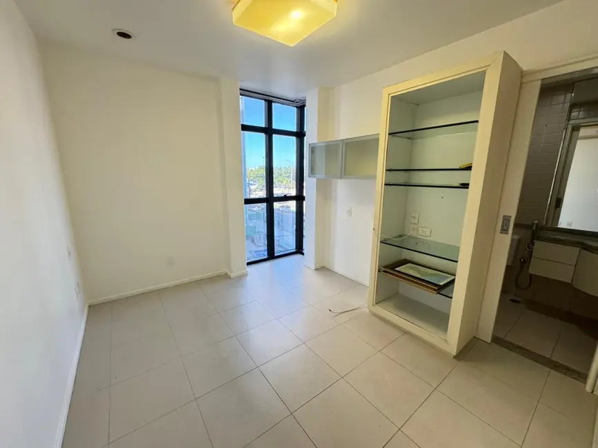 Foto 3 de Apartamento com 3 quartos à venda, 187m2 em Pajuçara, Maceio - AL