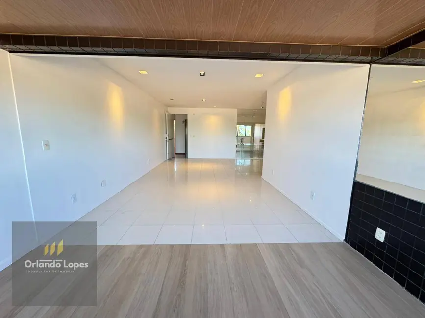 Foto 8 de Apartamento com 3 quartos à venda, 187m2 em Pajuçara, Maceio - AL