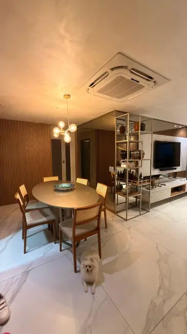 Apartamento com 3 quartos à venda, 107m2 em Ponta Verde, Maceio - AL - imagem 6 Foto 6 de Apartamento com 3 quartos à venda, 107m2 em Ponta Verde, Maceio - AL