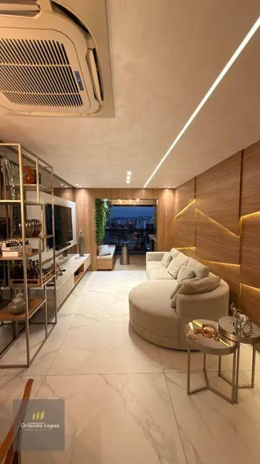 Apartamento com 3 quartos à venda, 107m2 em Ponta Verde, Maceio - AL - imagem 2 Foto 2 de Apartamento com 3 quartos à venda, 107m2 em Ponta Verde, Maceio - AL