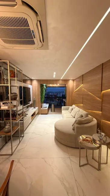 Apartamento com 3 quartos à venda, 107m2 em Ponta Verde, Maceio - AL - imagem 2 Foto 2 de Apartamento com 3 quartos à venda, 107m2 em Ponta Verde, Maceio - AL