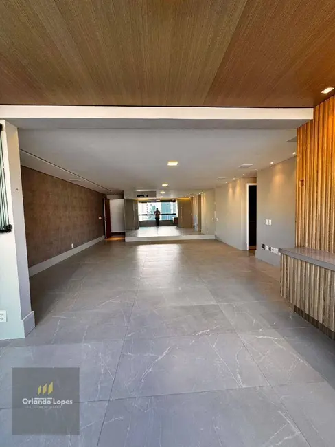 Apartamento com 3 quartos à venda, 150m2 em Ponta Verde, Maceio - AL - imagem 2 Foto 2 de Apartamento com 3 quartos à venda, 150m2 em Ponta Verde, Maceio - AL