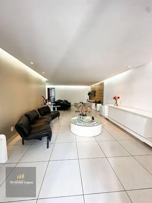 Apartamento com 4 quartos à venda, 252m2 em Ponta Verde, Maceio - AL - imagem 5 Foto 5 de Apartamento com 4 quartos à venda, 252m2 em Ponta Verde, Maceio - AL