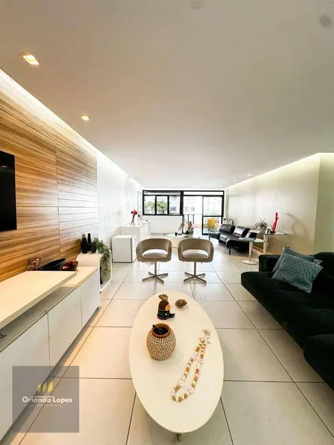 Apartamento com 4 quartos à venda, 252m2 em Ponta Verde, Maceio - AL - imagem 1 Foto 1 de Apartamento com 4 quartos à venda, 252m2 em Ponta Verde, Maceio - AL