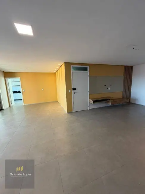 Cobertura com 3 quartos à venda, 244m2 em Ponta Verde, Maceio - AL - imagem 2 Foto 2 de Cobertura com 3 quartos à venda, 244m2 em Ponta Verde, Maceio - AL