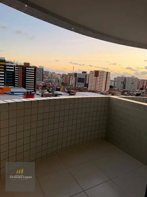 Foto 2 de Apartamento com 2 quartos à venda, 64m2 em Ponta Verde, Maceio - AL