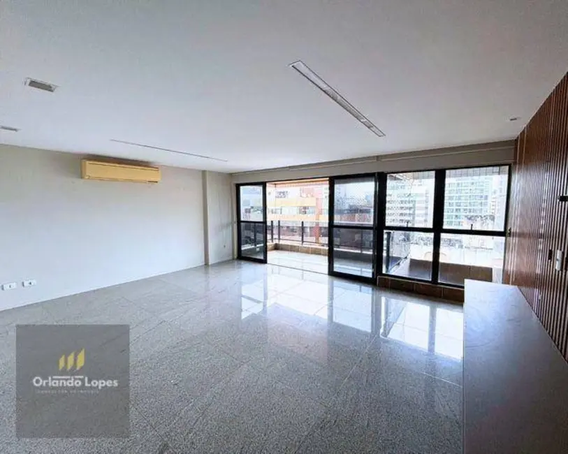 Cobertura com 3 quartos à venda, 330m2 em Ponta Verde, Maceio - AL - imagem 3 Foto 3 de Cobertura com 3 quartos à venda, 330m2 em Ponta Verde, Maceio - AL