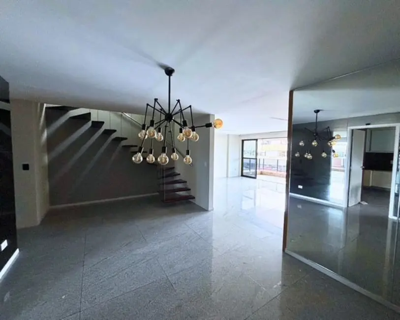 Foto 2 de Cobertura com 3 quartos à venda, 330m2 em Ponta Verde, Maceio - AL