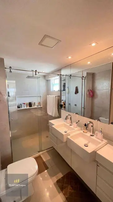 Apartamento com 4 quartos à venda, 165m2 em Ponta Verde, Maceio - AL - imagem 3 Foto 3 de Apartamento com 4 quartos à venda, 165m2 em Ponta Verde, Maceio - AL