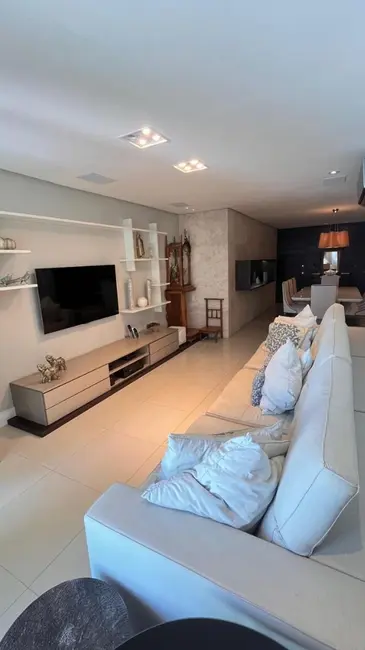 Apartamento com 4 quartos à venda, 165m2 em Ponta Verde, Maceio - AL - imagem 1 Foto 1 de Apartamento com 4 quartos à venda, 165m2 em Ponta Verde, Maceio - AL