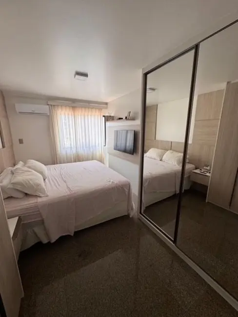 Apartamento com 3 quartos à venda, 138m2 em Ponta Verde, Maceio - AL - imagem 2 Foto 2 de Apartamento com 3 quartos à venda, 138m2 em Ponta Verde, Maceio - AL