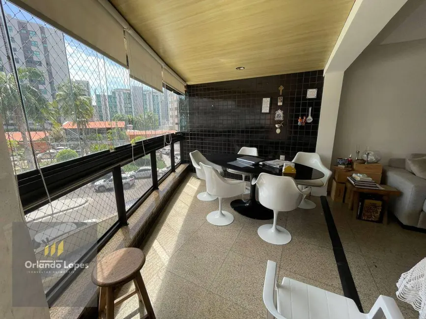 Apartamento com 4 quartos à venda, 190m2 em Ponta Verde, Maceio - AL - imagem 9 Foto 9 de Apartamento com 4 quartos à venda, 190m2 em Ponta Verde, Maceio - AL