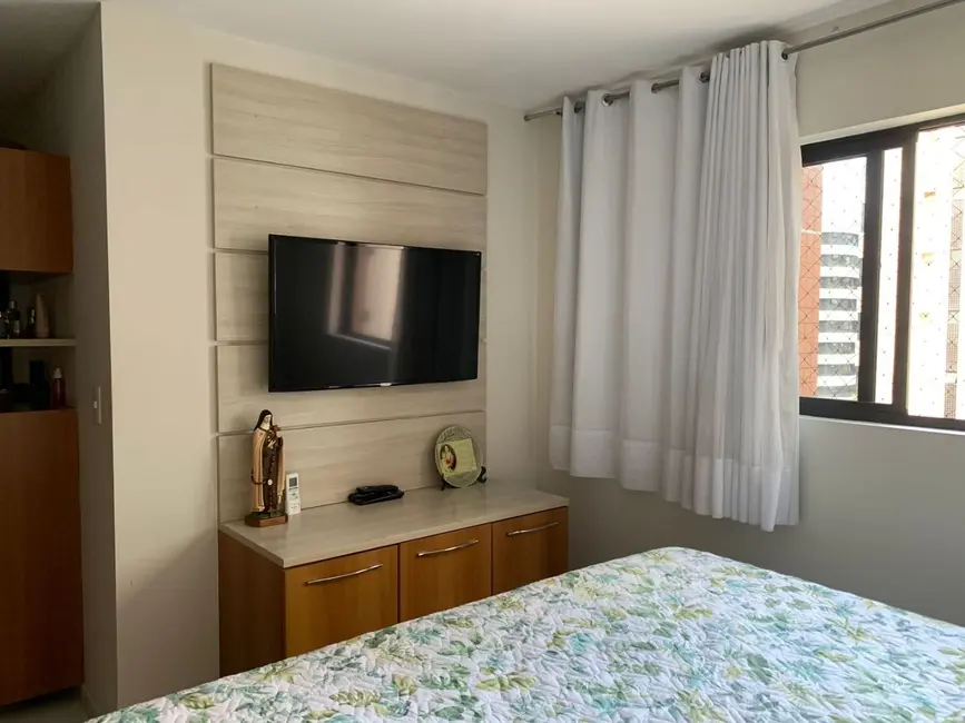 Apartamento com 3 quartos à venda, 125m2 em Ponta Verde, Maceio - AL - imagem 2 Foto 2 de Apartamento com 3 quartos à venda, 125m2 em Ponta Verde, Maceio - AL