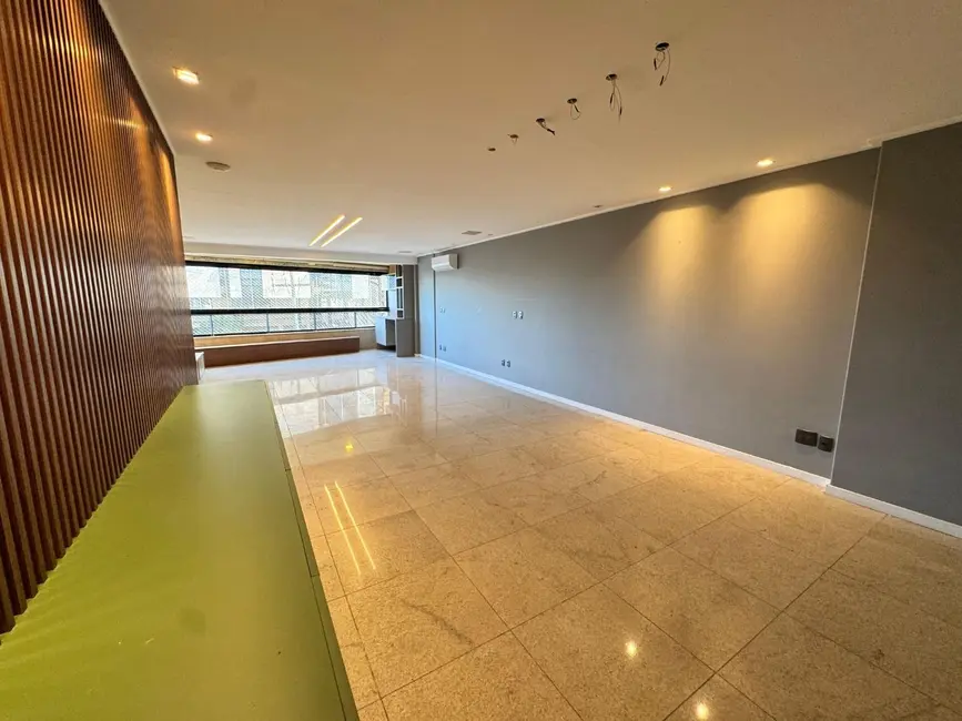 Foto 6 de Apartamento com 3 quartos à venda, 154m2 em Ponta Verde, Maceio - AL
