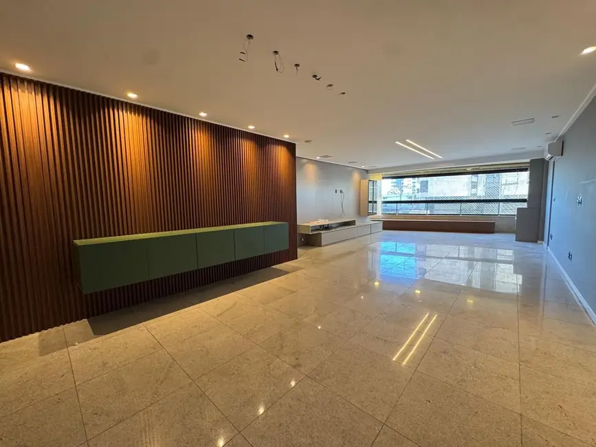 Foto 1 de Apartamento com 3 quartos à venda, 154m2 em Ponta Verde, Maceio - AL