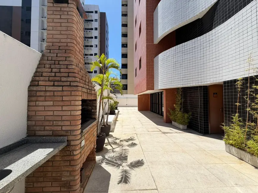 Apartamento com 3 quartos à venda, 126m2 em Ponta Verde, Maceio - AL - imagem 4 Foto 4 de Apartamento com 3 quartos à venda, 126m2 em Ponta Verde, Maceio - AL