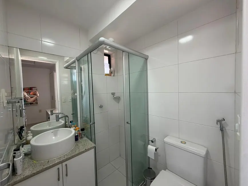 Apartamento com 3 quartos à venda, 126m2 em Ponta Verde, Maceio - AL - imagem 6 Foto 6 de Apartamento com 3 quartos à venda, 126m2 em Ponta Verde, Maceio - AL