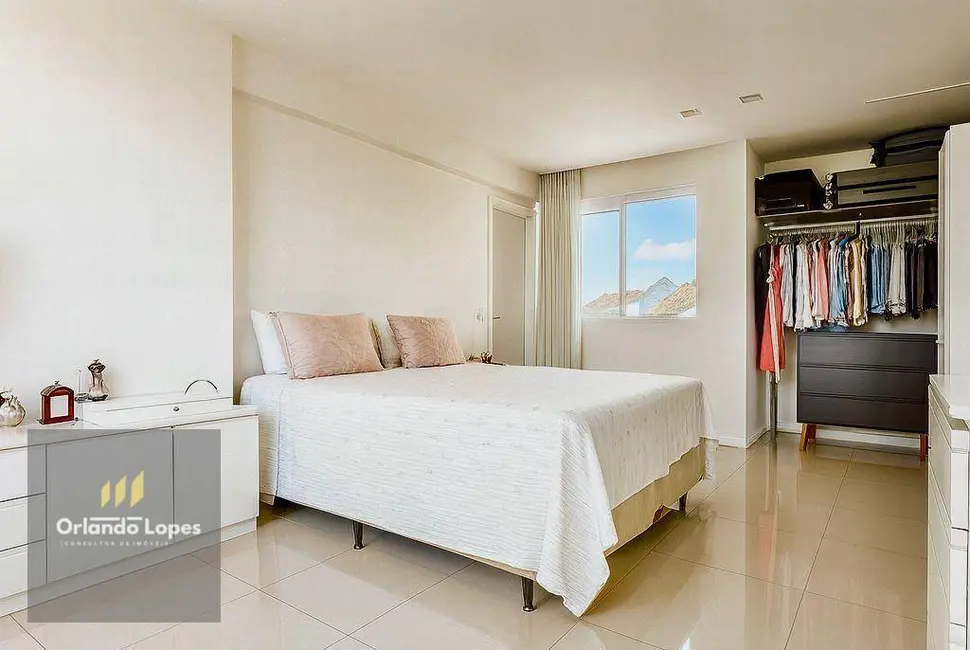 Foto 2 de Apartamento com 4 quartos à venda, 196m2 em Ipioca, Maceio - AL