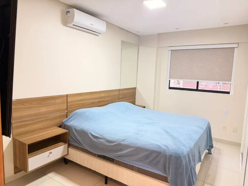 Apartamento com 3 quartos à venda, 133m2 em Ponta Verde, Maceio - AL - imagem 2 Foto 2 de Apartamento com 3 quartos à venda, 133m2 em Ponta Verde, Maceio - AL