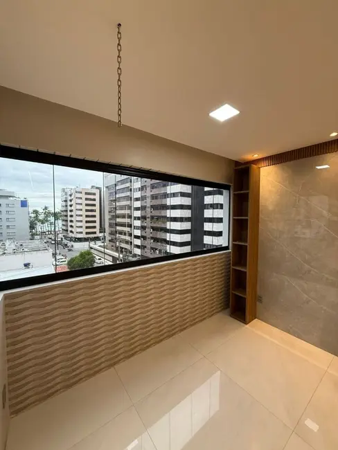 Apartamento com 3 quartos à venda, 116m2 em Ponta Verde, Maceio - AL - imagem 3 Foto 3 de Apartamento com 3 quartos à venda, 116m2 em Ponta Verde, Maceio - AL