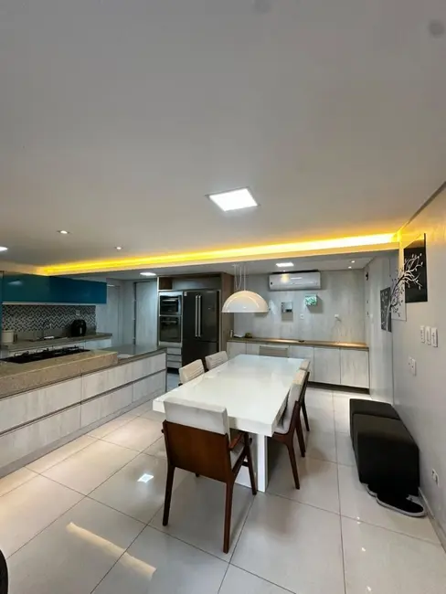 Apartamento com 3 quartos à venda, 119m2 em Ponta Verde, Maceio - AL - imagem 8 Foto 8 de Apartamento com 3 quartos à venda, 119m2 em Ponta Verde, Maceio - AL