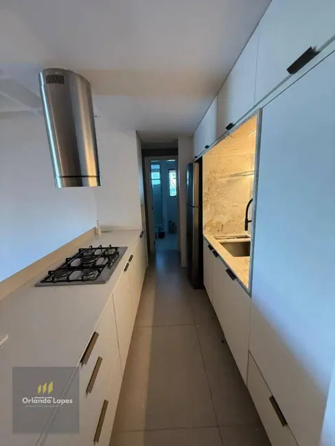 Foto 3 de Apartamento com 2 quartos à venda, 80m2 em Mangabeiras, Maceio - AL
