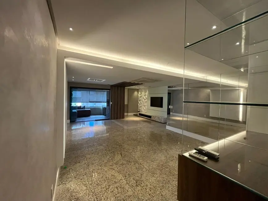 Apartamento com 3 quartos à venda, 145m2 em Ponta Verde, Maceio - AL - imagem 2 Foto 2 de Apartamento com 3 quartos à venda, 145m2 em Ponta Verde, Maceio - AL