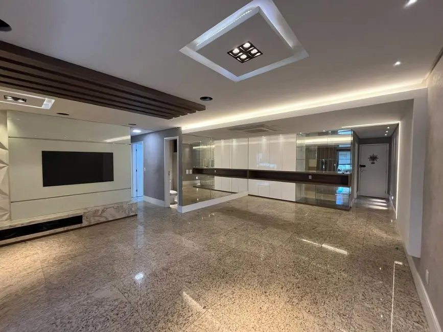 Apartamento com 3 quartos à venda, 145m2 em Ponta Verde, Maceio - AL - imagem 7 Foto 7 de Apartamento com 3 quartos à venda, 145m2 em Ponta Verde, Maceio - AL