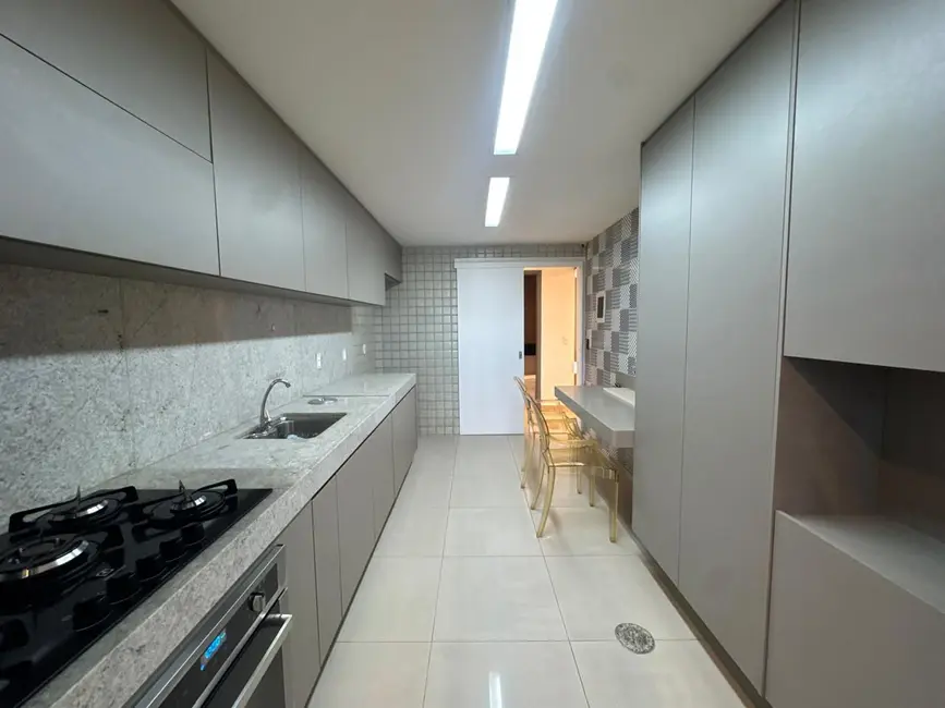Foto 9 de Apartamento com 3 quartos à venda, 157m2 em Ponta Verde, Maceio - AL