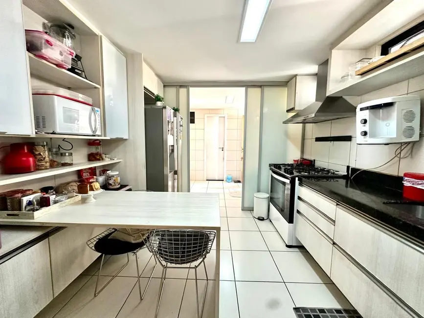 Apartamento com 3 quartos à venda, 154m2 em Ponta Verde, Maceio - AL - imagem 8 Foto 8 de Apartamento com 3 quartos à venda, 154m2 em Ponta Verde, Maceio - AL