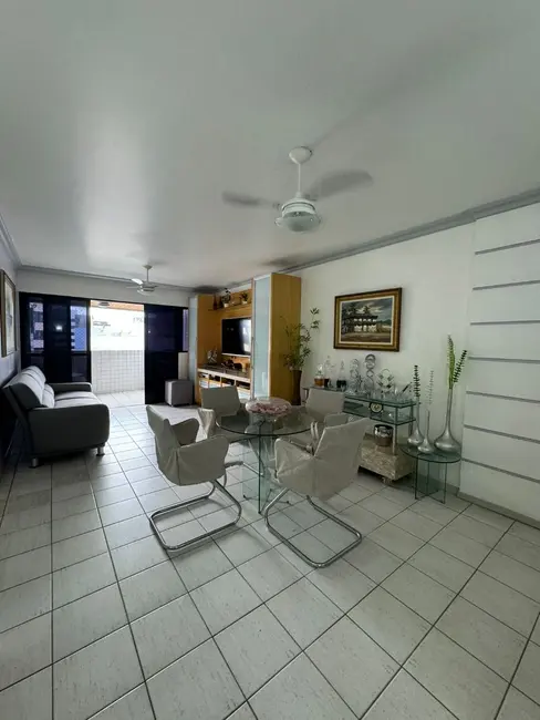 Apartamento com 3 quartos à venda, 135m2 em Ponta Verde, Maceio - AL - imagem 8 Foto 8 de Apartamento com 3 quartos à venda, 135m2 em Ponta Verde, Maceio - AL