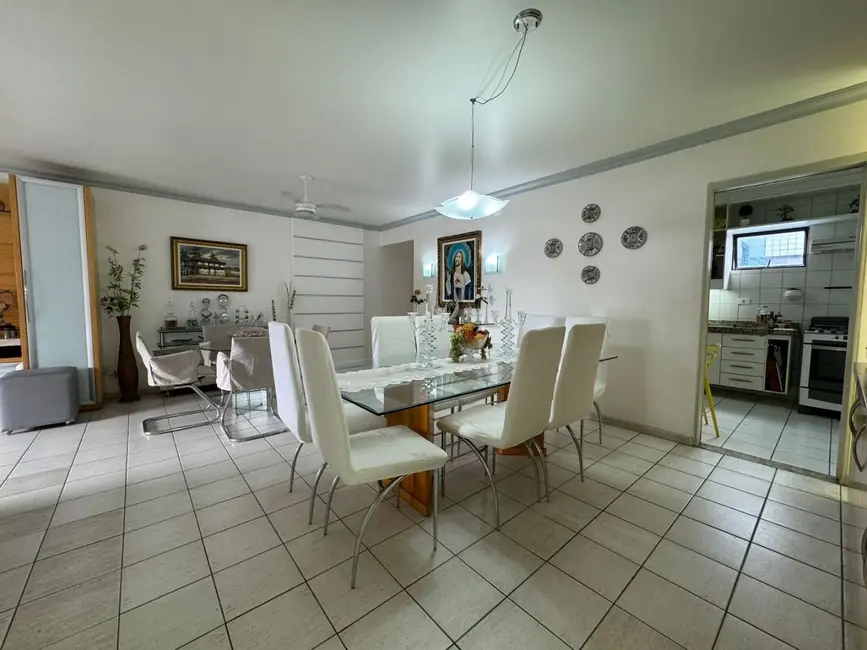 Apartamento com 3 quartos à venda, 135m2 em Ponta Verde, Maceio - AL - imagem 6 Foto 6 de Apartamento com 3 quartos à venda, 135m2 em Ponta Verde, Maceio - AL