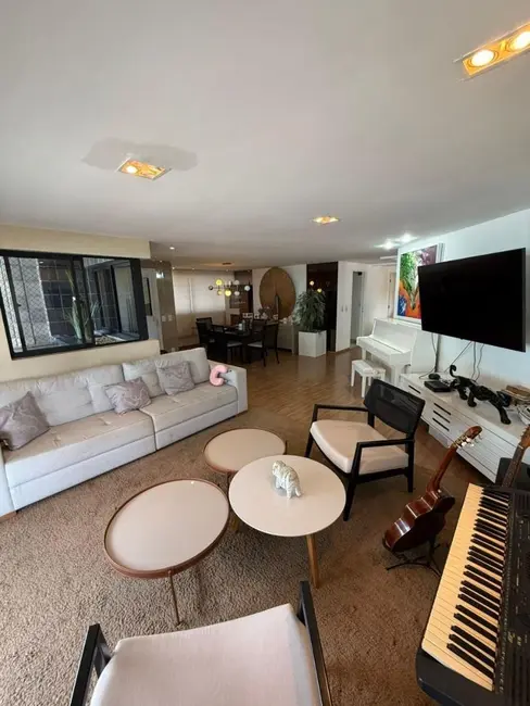 Foto 6 de Apartamento com 3 quartos à venda, 196m2 em Ponta Verde, Maceio - AL