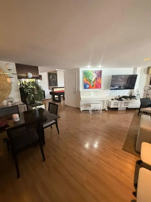 Foto 3 de Apartamento com 3 quartos à venda, 196m2 em Ponta Verde, Maceio - AL