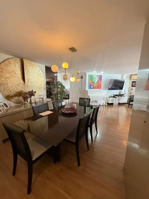 Foto 4 de Apartamento com 3 quartos à venda, 196m2 em Ponta Verde, Maceio - AL