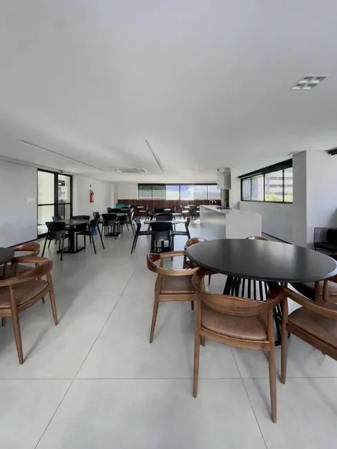 Apartamento com 2 quartos à venda, 59m2 em Ponta Verde, Maceio - AL - imagem 2 Foto 2 de Apartamento com 2 quartos à venda, 59m2 em Ponta Verde, Maceio - AL