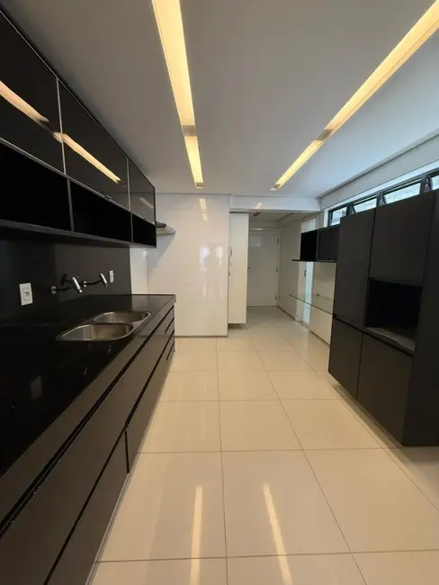 Foto 2 de Apartamento com 3 quartos à venda, 154m2 em Ponta Verde, Maceio - AL
