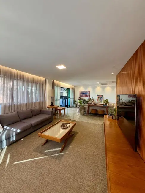 Apartamento com 4 quartos à venda, 237m2 em Ponta Verde, Maceio - AL - imagem 7 Foto 7 de Apartamento com 4 quartos à venda, 237m2 em Ponta Verde, Maceio - AL