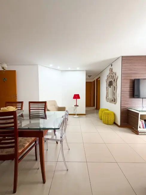 Apartamento com 3 quartos à venda, 112m2 em Ponta Verde, Maceio - AL - imagem 2 Foto 2 de Apartamento com 3 quartos à venda, 112m2 em Ponta Verde, Maceio - AL