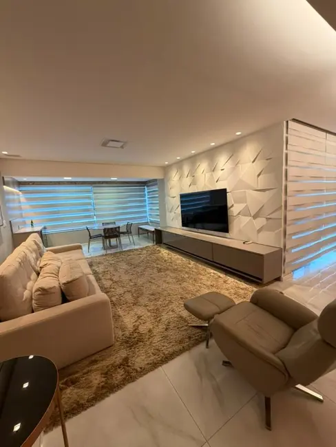 Foto 1 de Apartamento com 4 quartos à venda, 230m2 em Ponta Verde, Maceio - AL